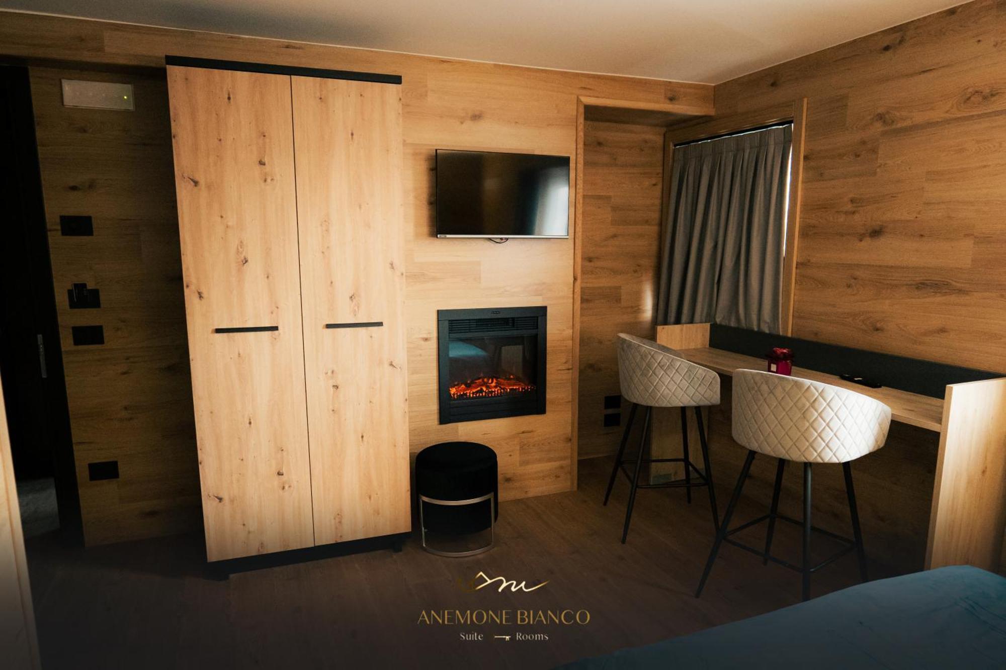 Anemone Bianco Suite Rooms Passo del Tonale Exterior foto